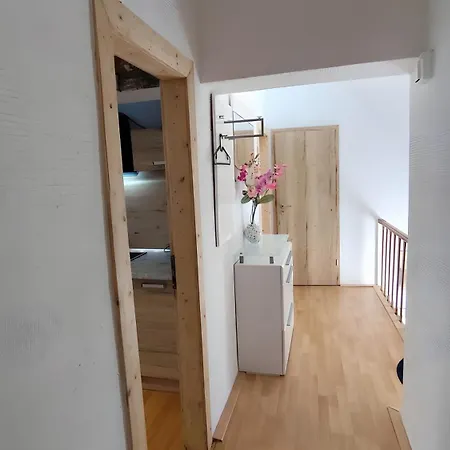 Vulkaneifel بيت للعطل داون